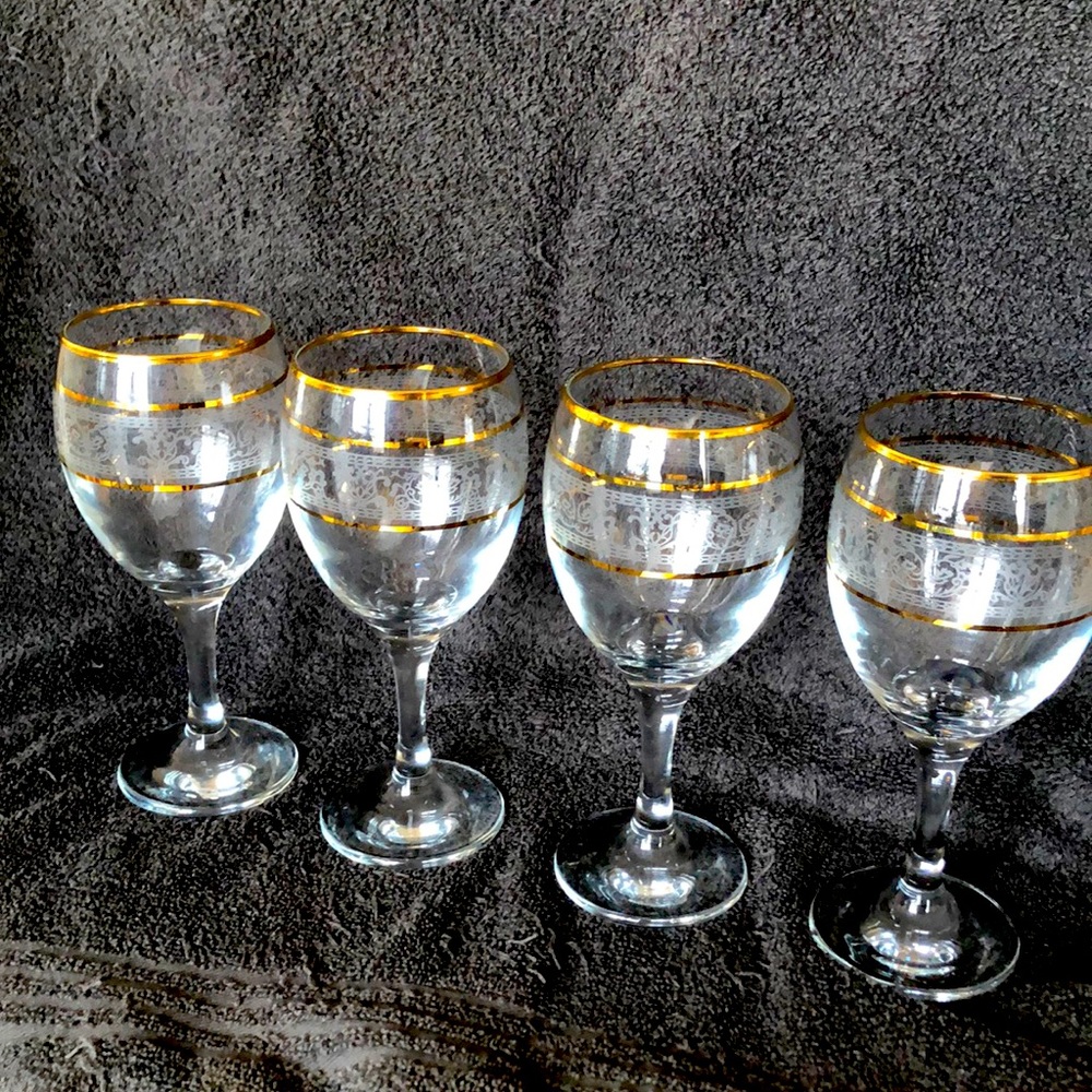 Vintage Paloma Gold Crystal Wine Goblets